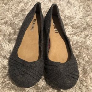 Gray felt flats